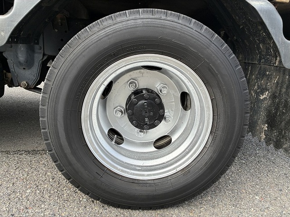 いすゞ　エルフ