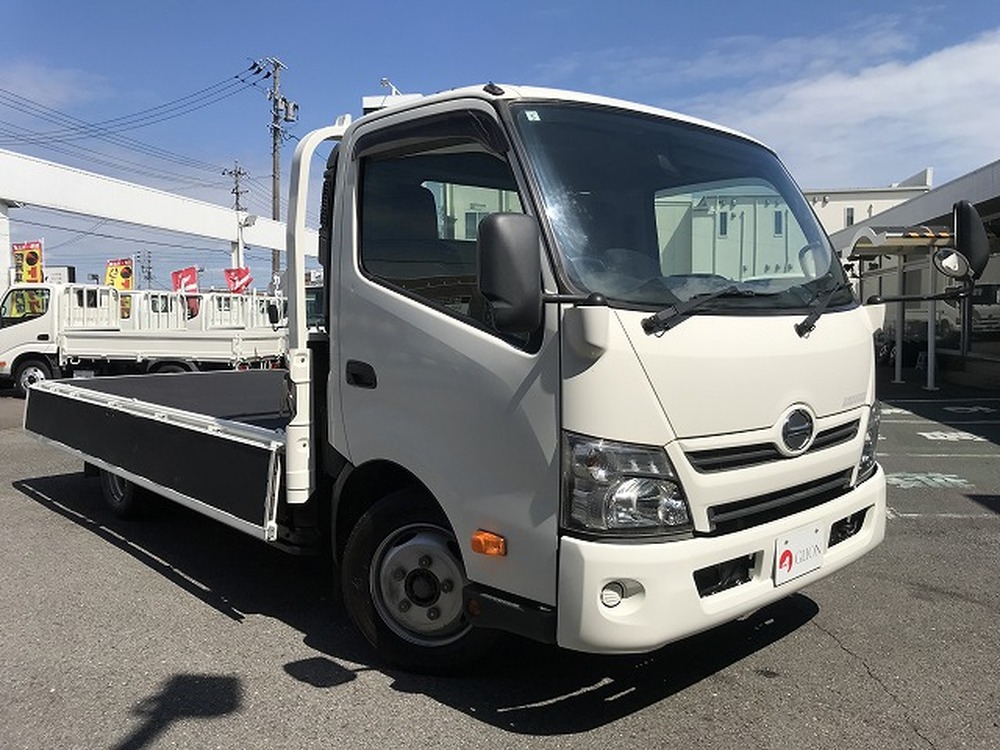 日野　デュトロ