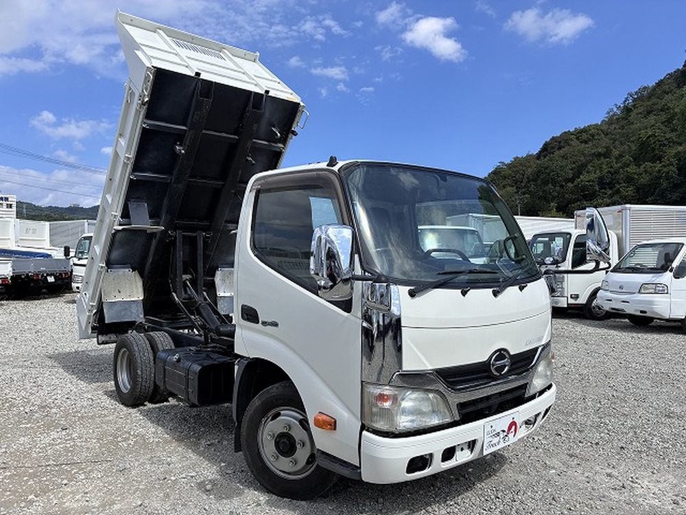 日野　デュトロ