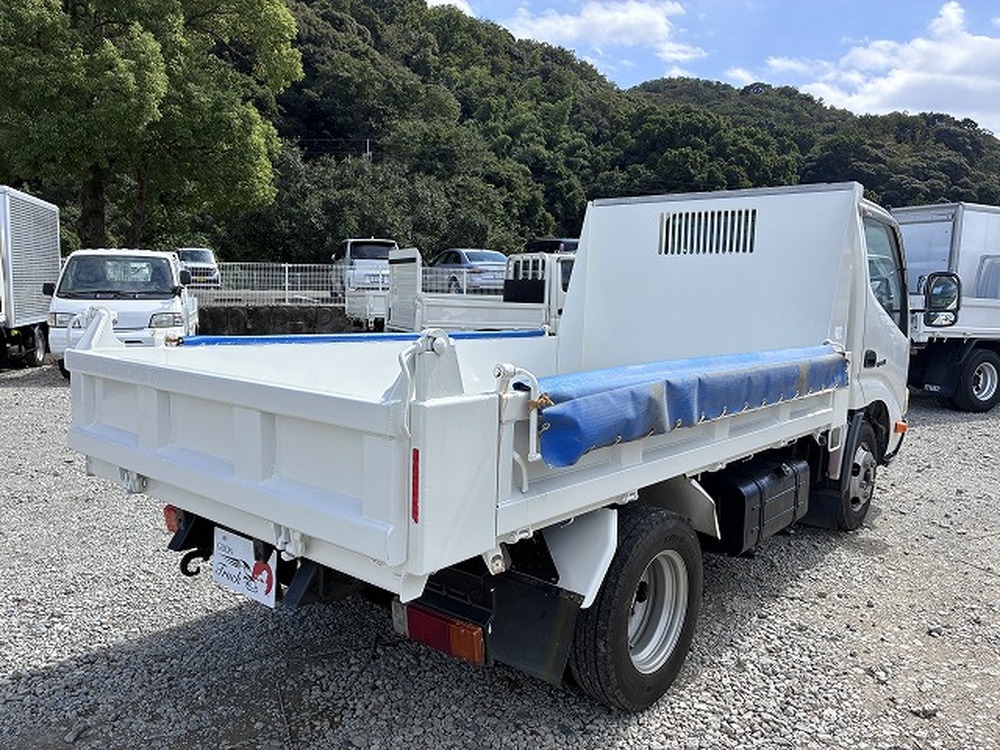 日野　デュトロ