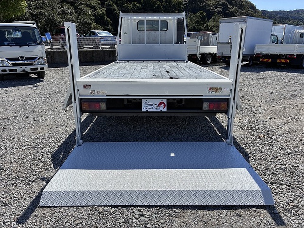 日野　デュトロ