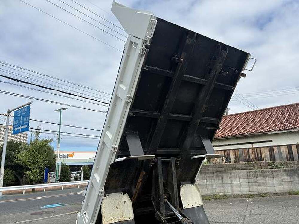 いすゞ　エルフ