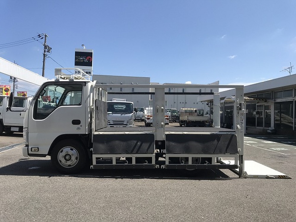 いすゞ　エルフ