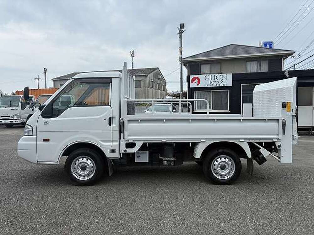 日産　バネットトラック