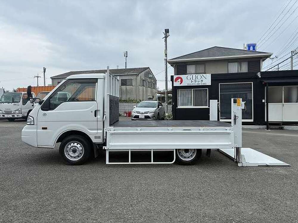 日産　バネットトラック
