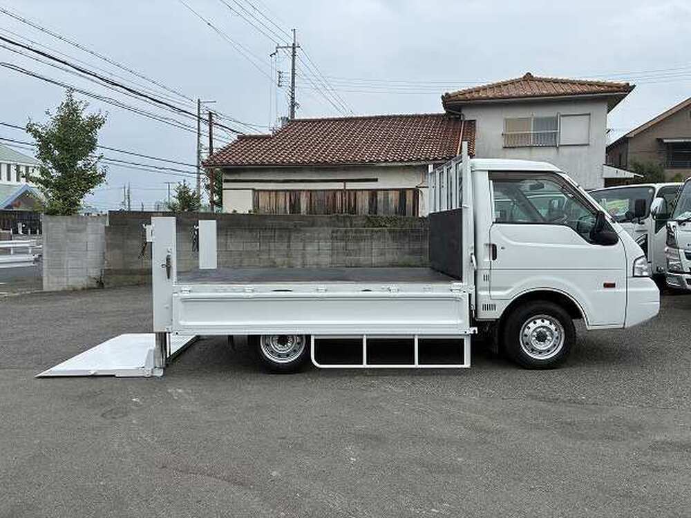 日産　バネットトラック