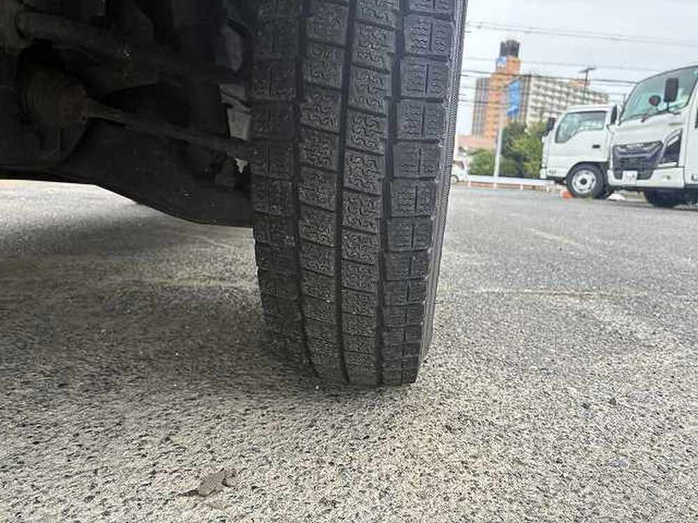 日産　バネットトラック