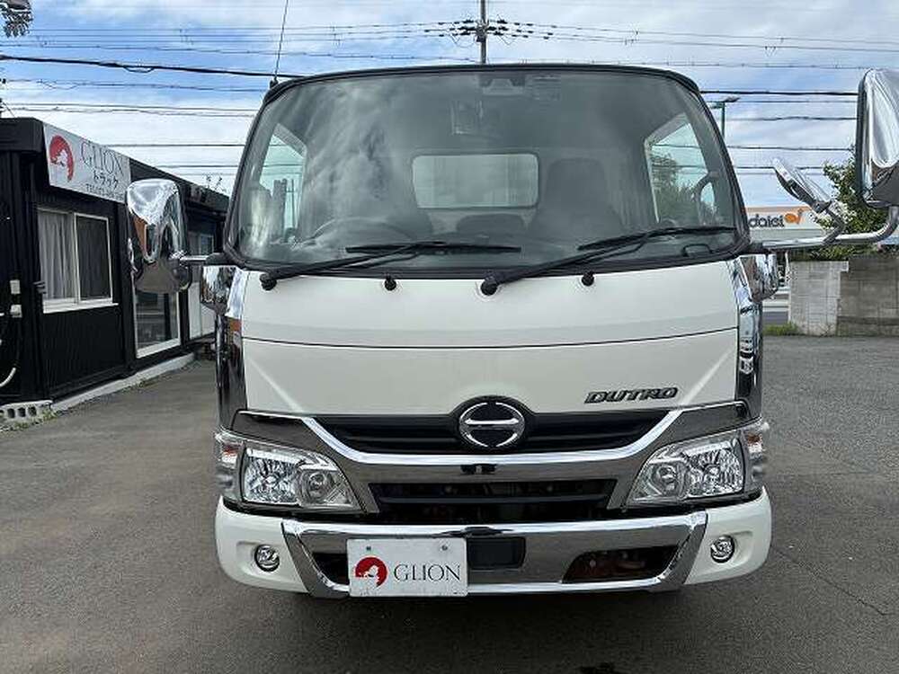 日野　デュトロ