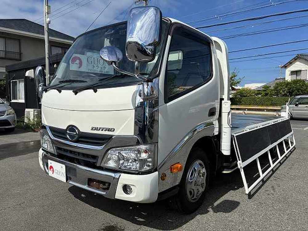 日野　デュトロ