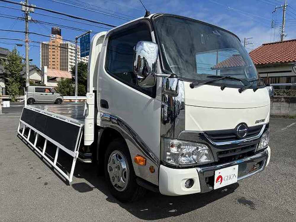 日野　デュトロ