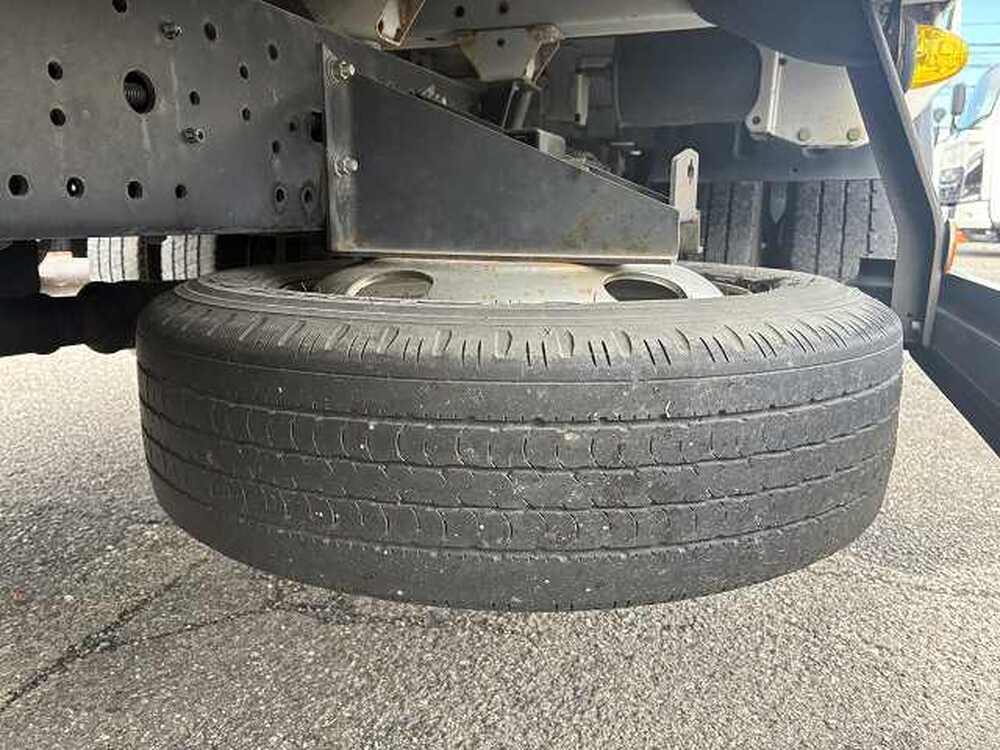 日野　デュトロ