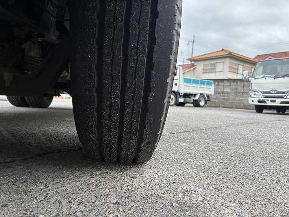 三菱ふそう　キャンター