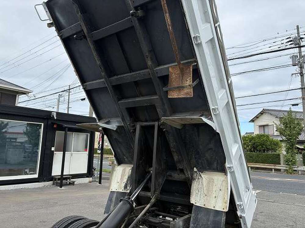 三菱ふそう　キャンター