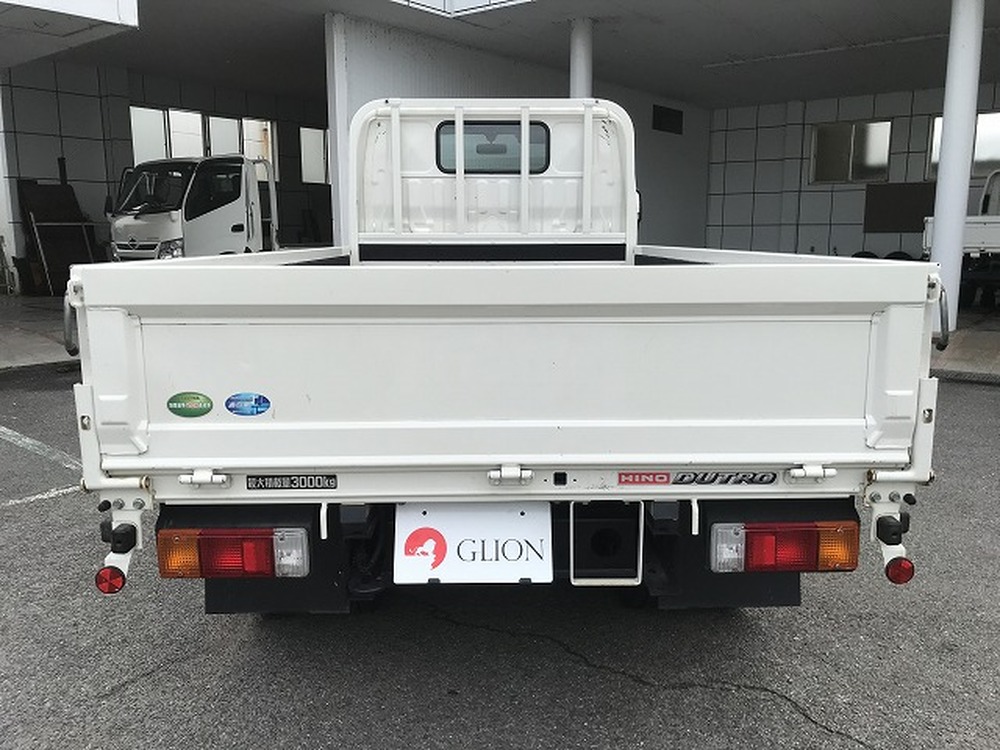 日野　デュトロ