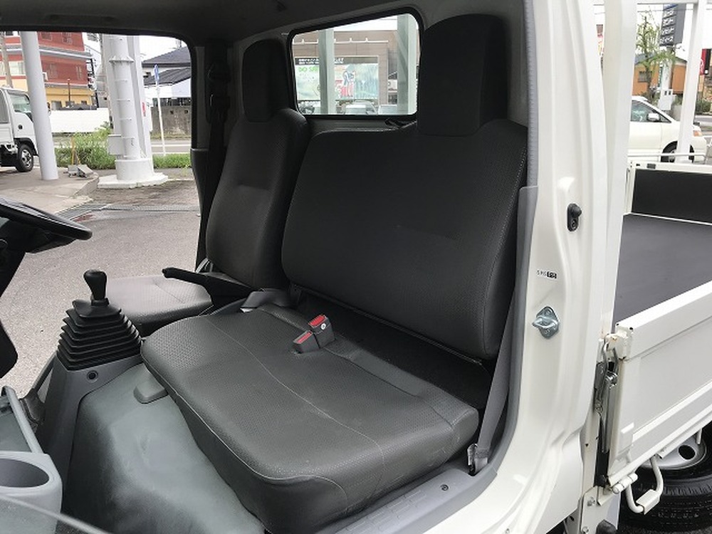 日野　デュトロ