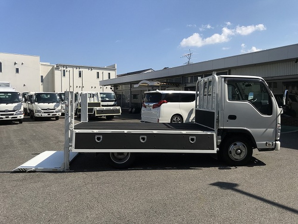 いすゞ　エルフ