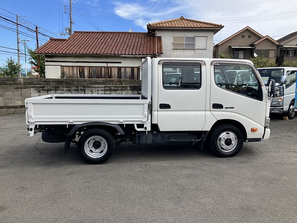 日野　デュトロ