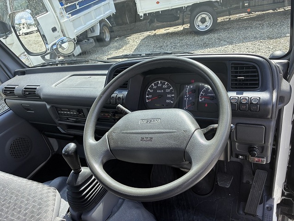 日産　アトラストラック