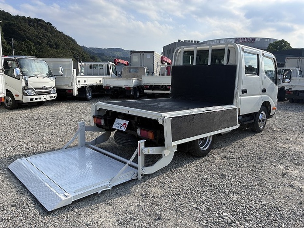 日野　デュトロ