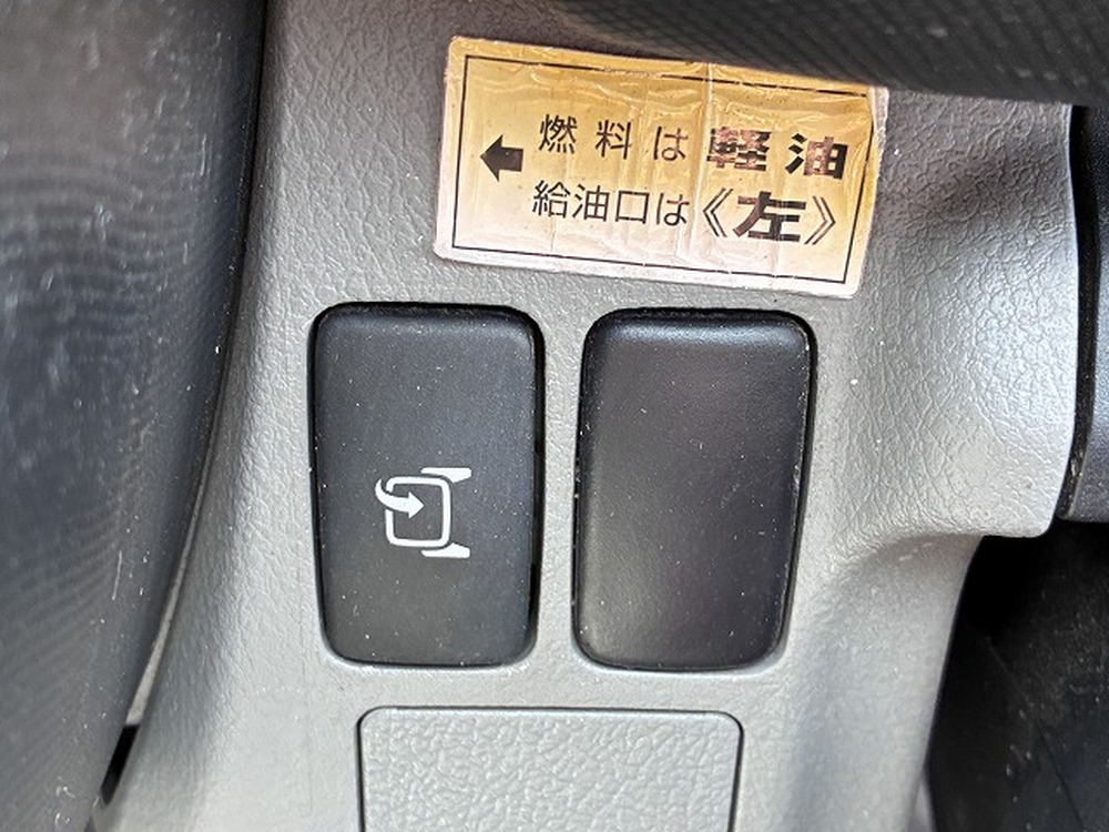 日野　デュトロ