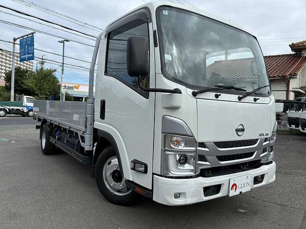 日産　アトラストラック