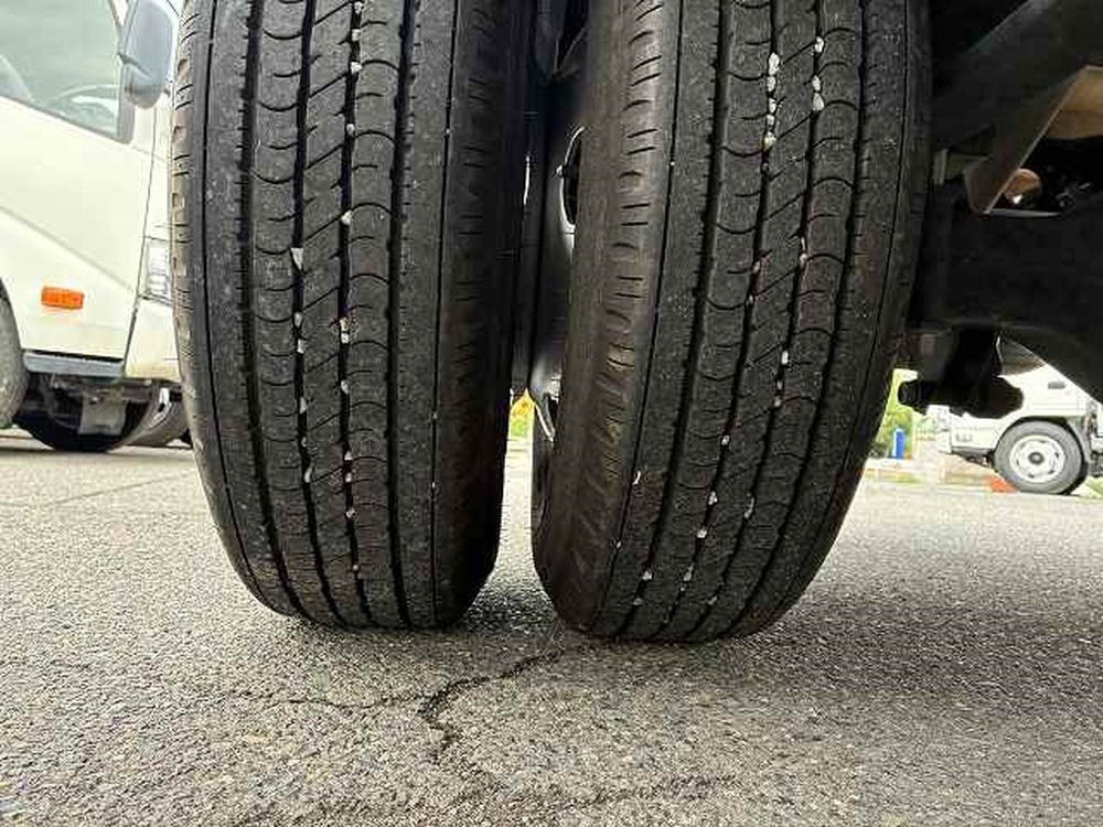 日産　アトラストラック