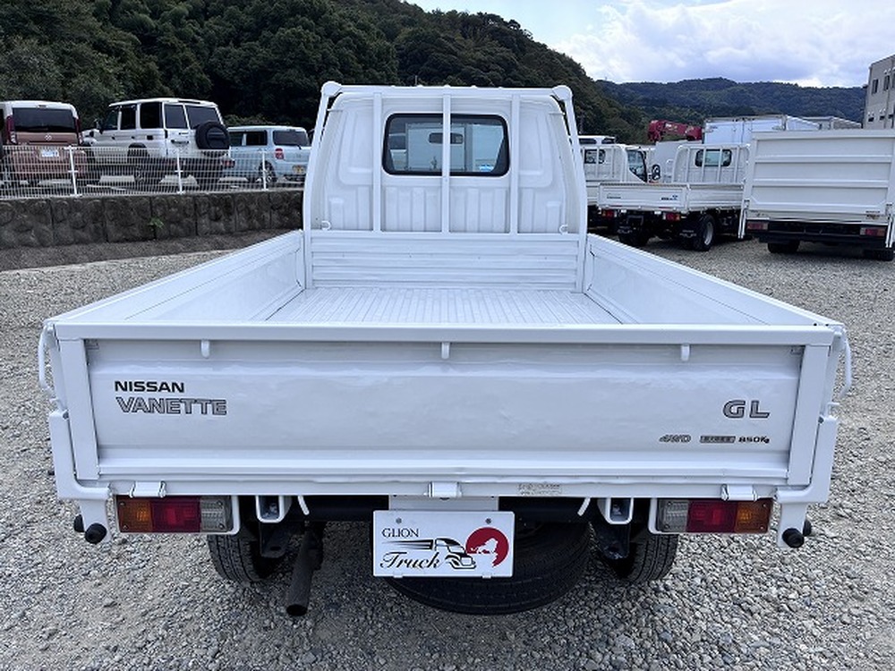 日産　バネットトラック