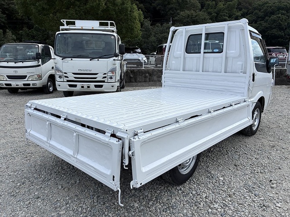 日産　バネットトラック