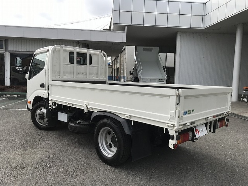 日野　デュトロ