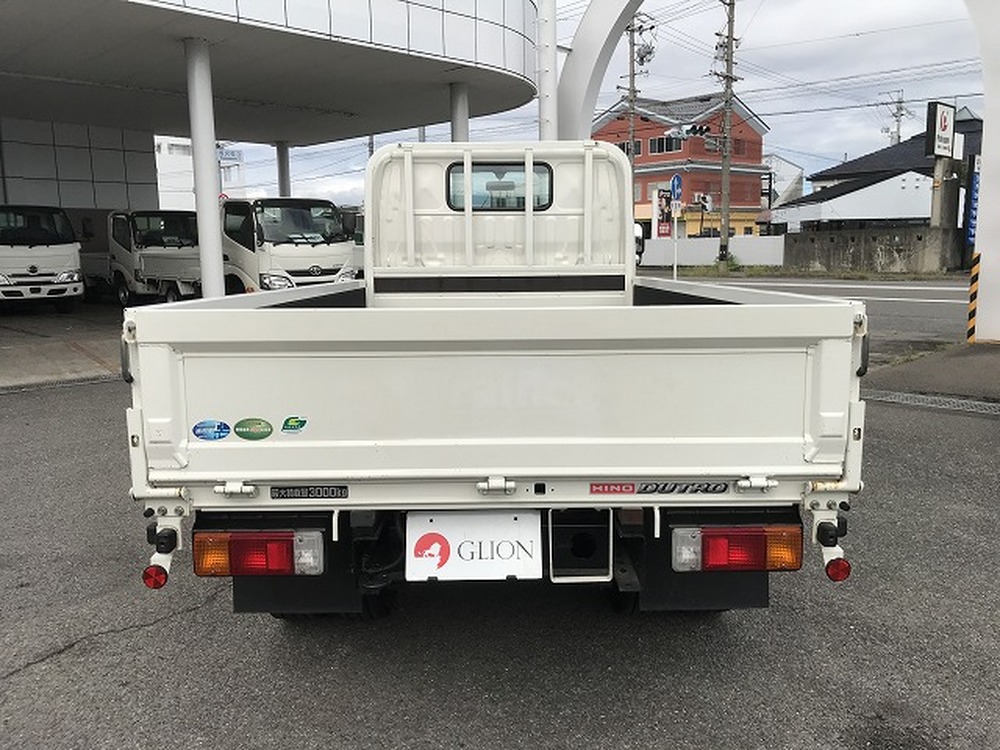 日野　デュトロ