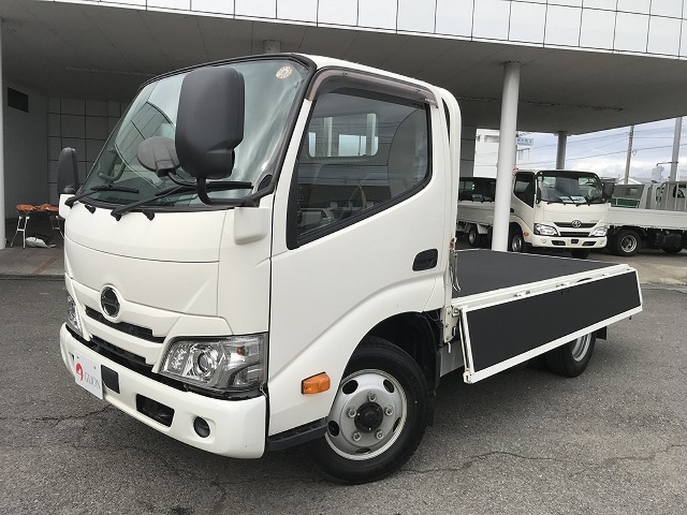 日野　デュトロ