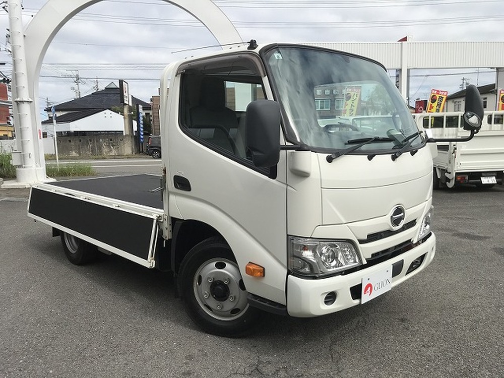 日野　デュトロ