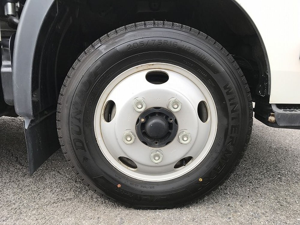 日野　デュトロ
