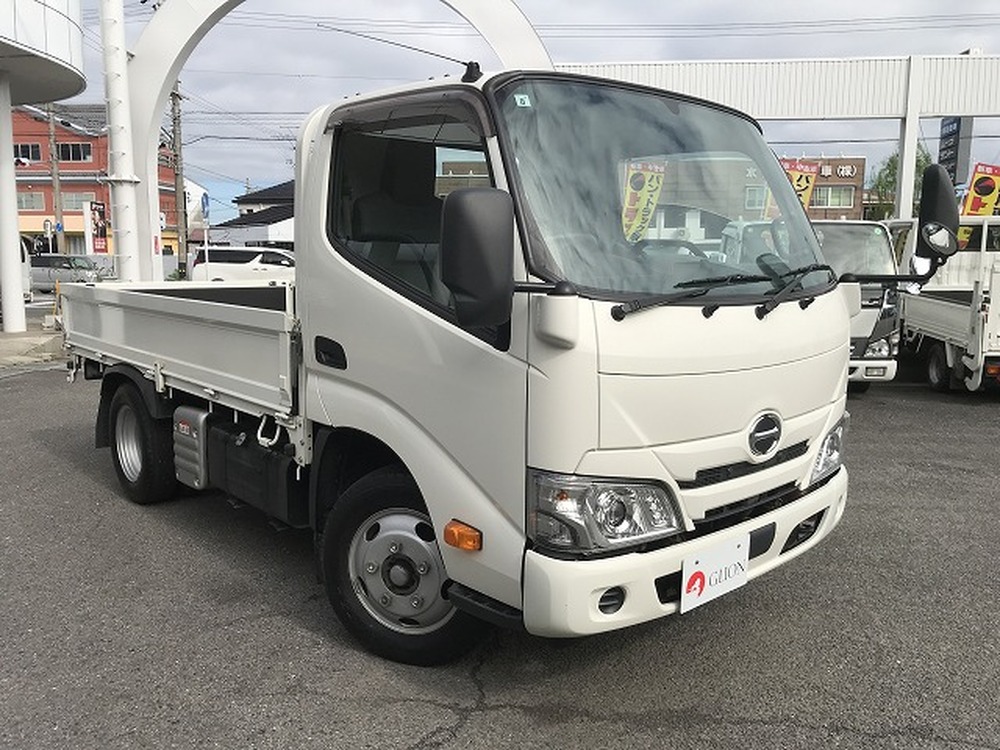 日野　デュトロ