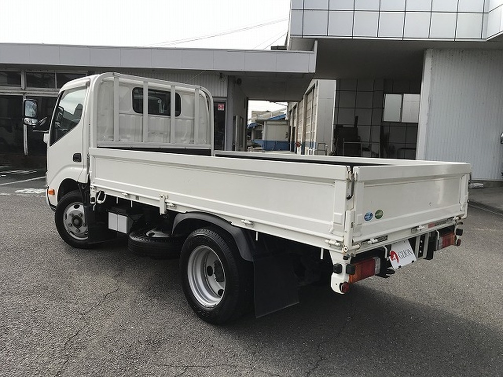 日野　デュトロ