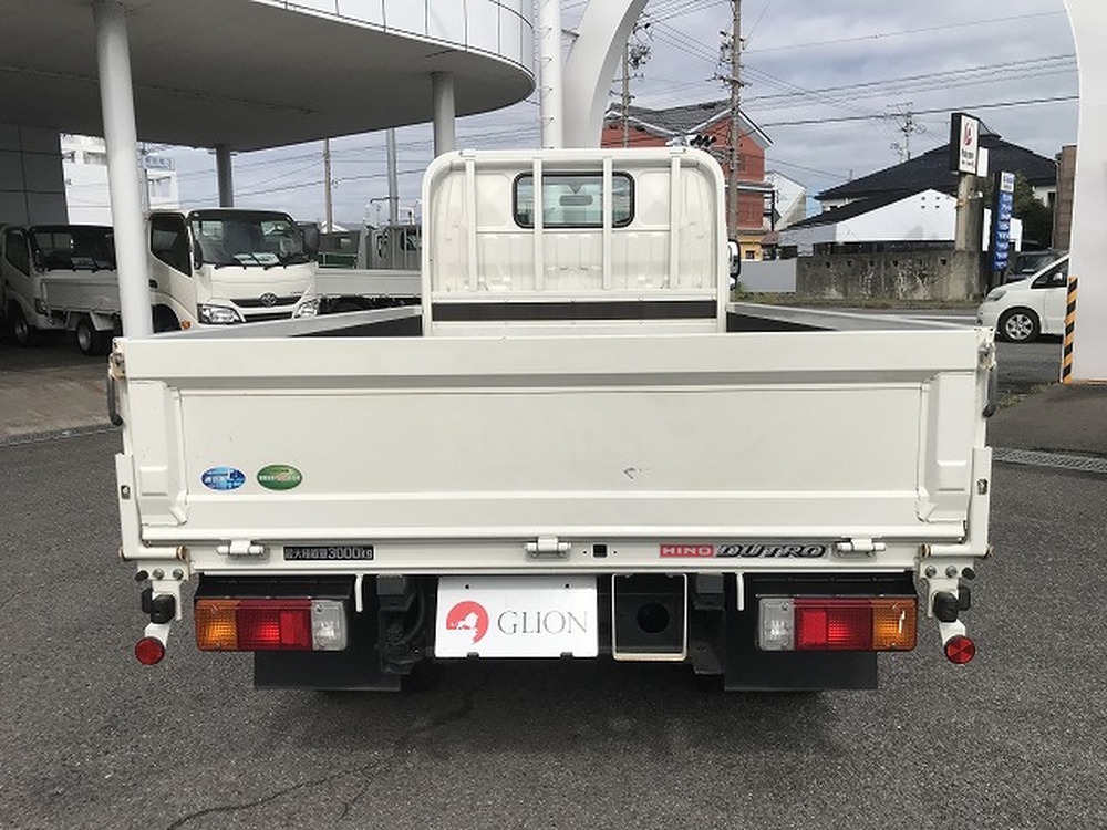 日野　デュトロ