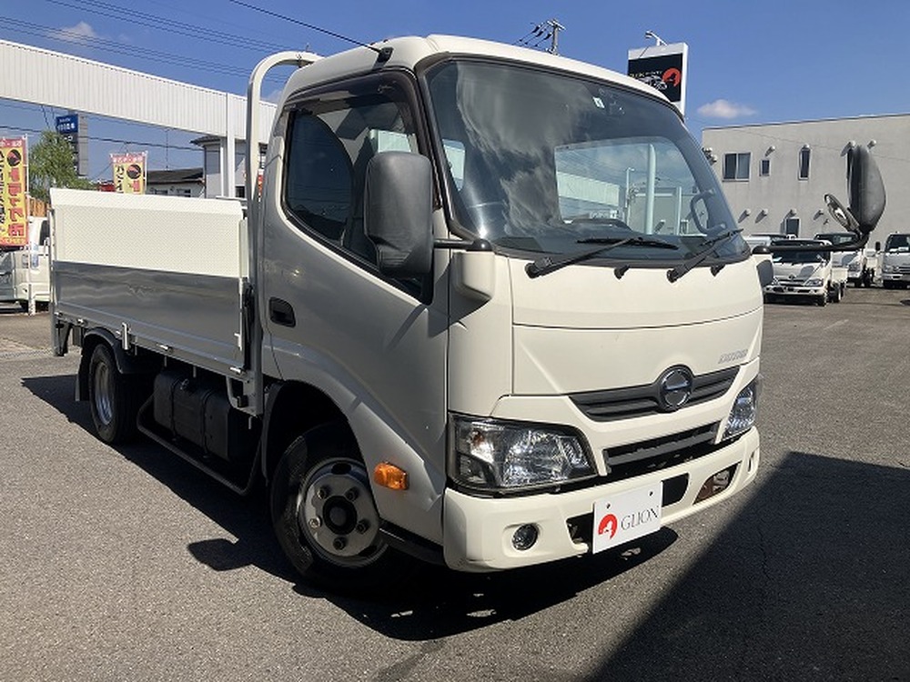 日野　デュトロ