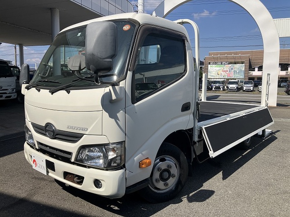 日野　デュトロ
