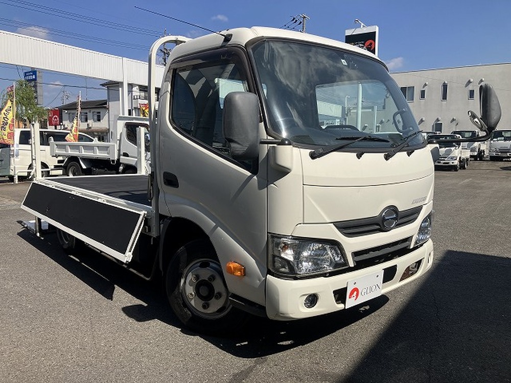 日野　デュトロ