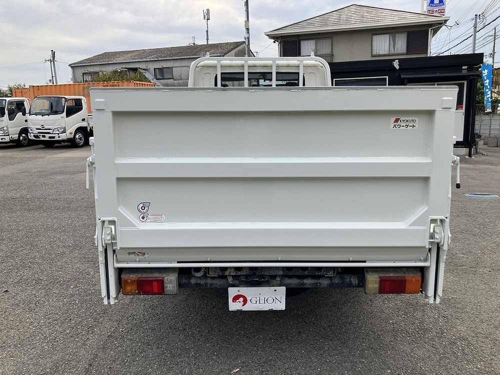 日野　デュトロ