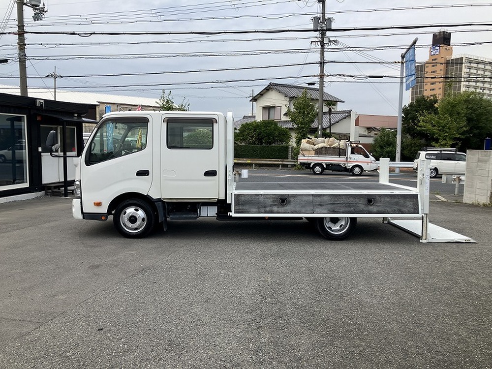 日野　デュトロ