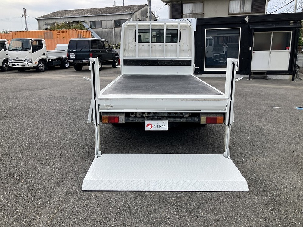 日野　デュトロ