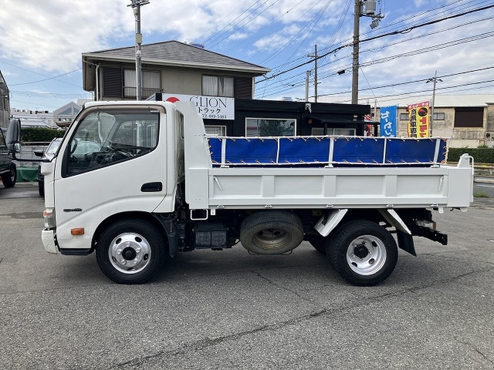 日野　デュトロ