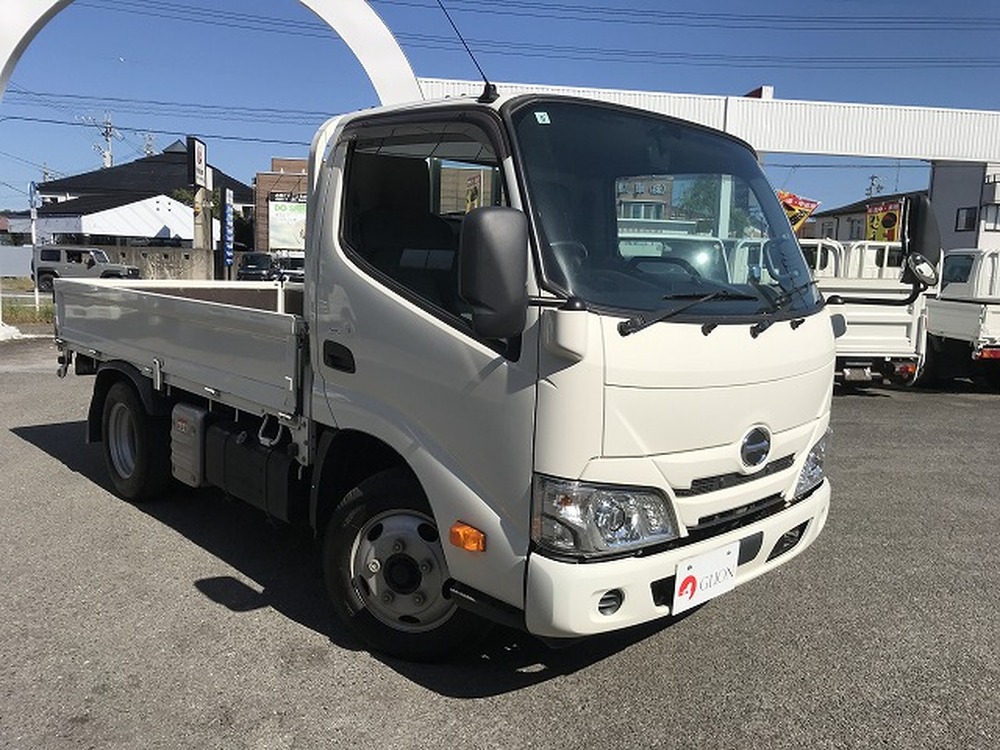 日野　デュトロ