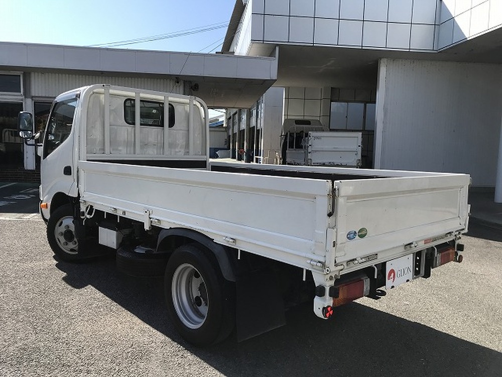 日野　デュトロ