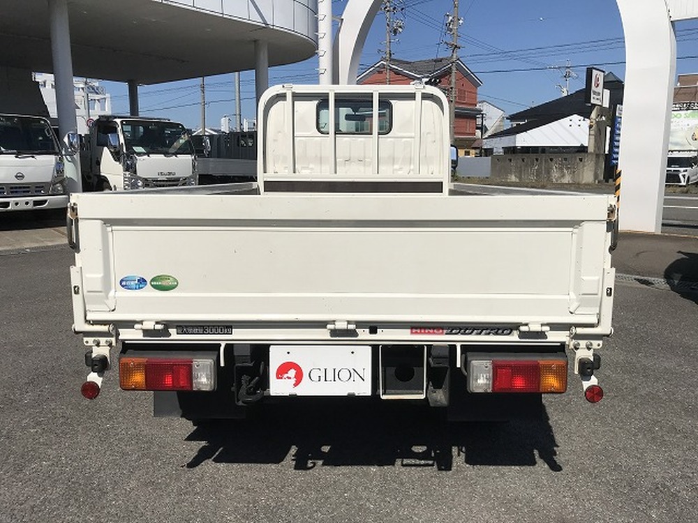 日野　デュトロ