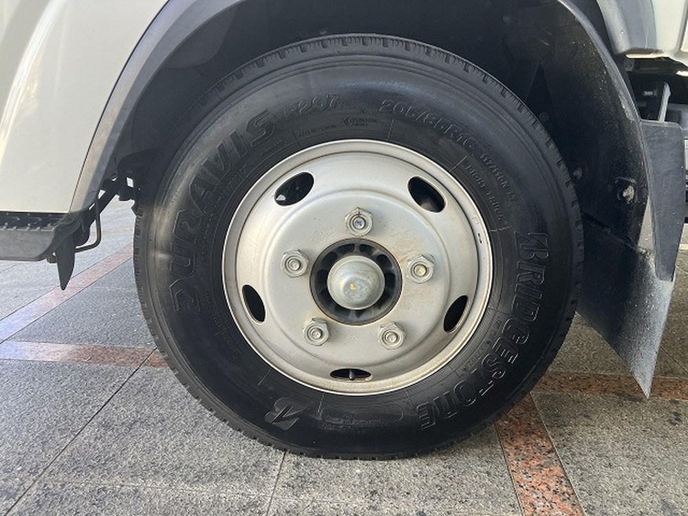 いすゞ　エルフ