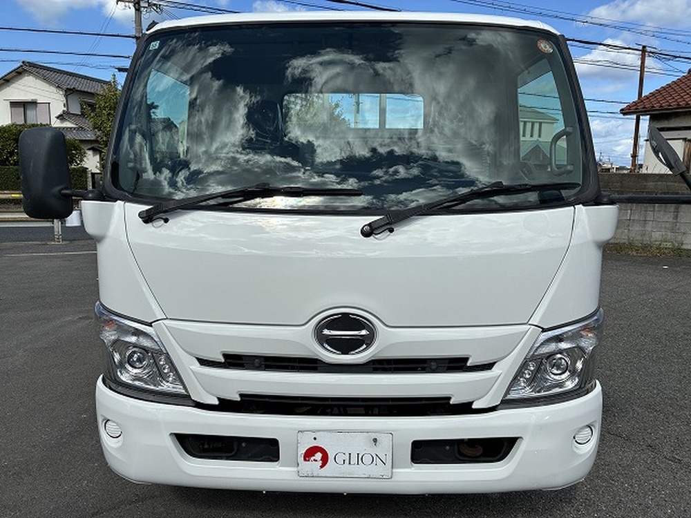 日野　デュトロ