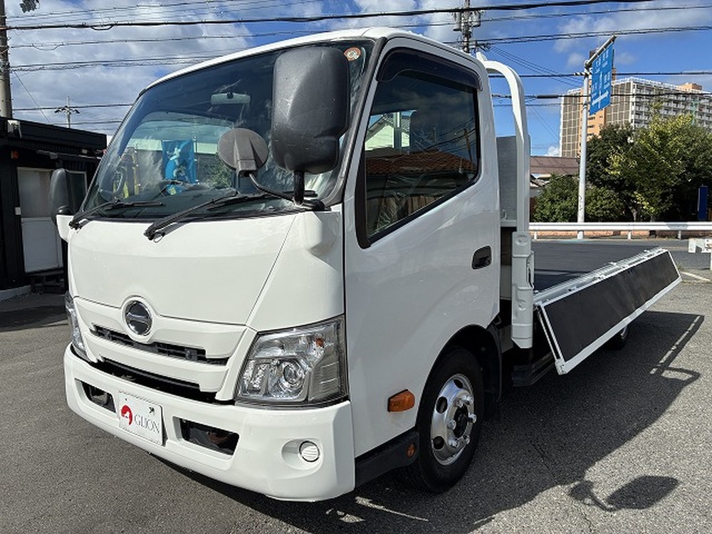 日野　デュトロ