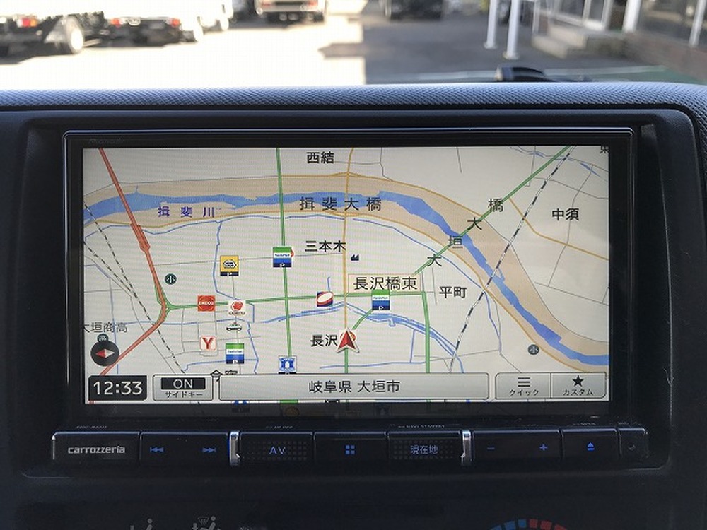 日野　デュトロ